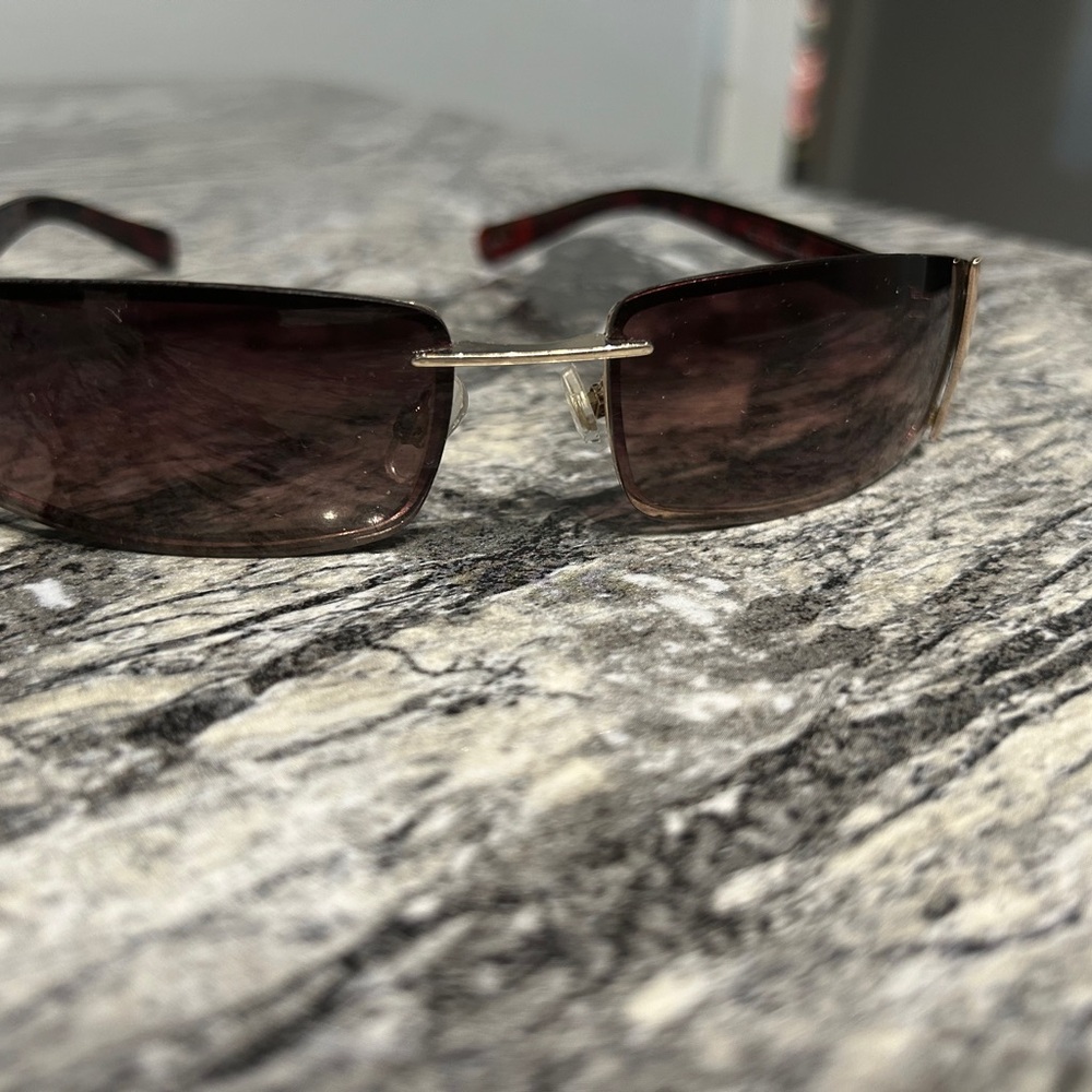 STATE Tortoise Shell Sunglasses - Picture 6 of 12